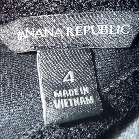 Banana Republic Black Tank Top - Size 4 - Picture 4 of 7